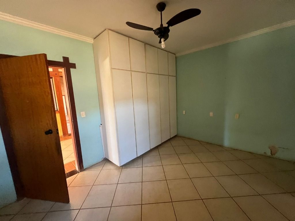 Casa à venda com 4 quartos, 500m² - Foto 14