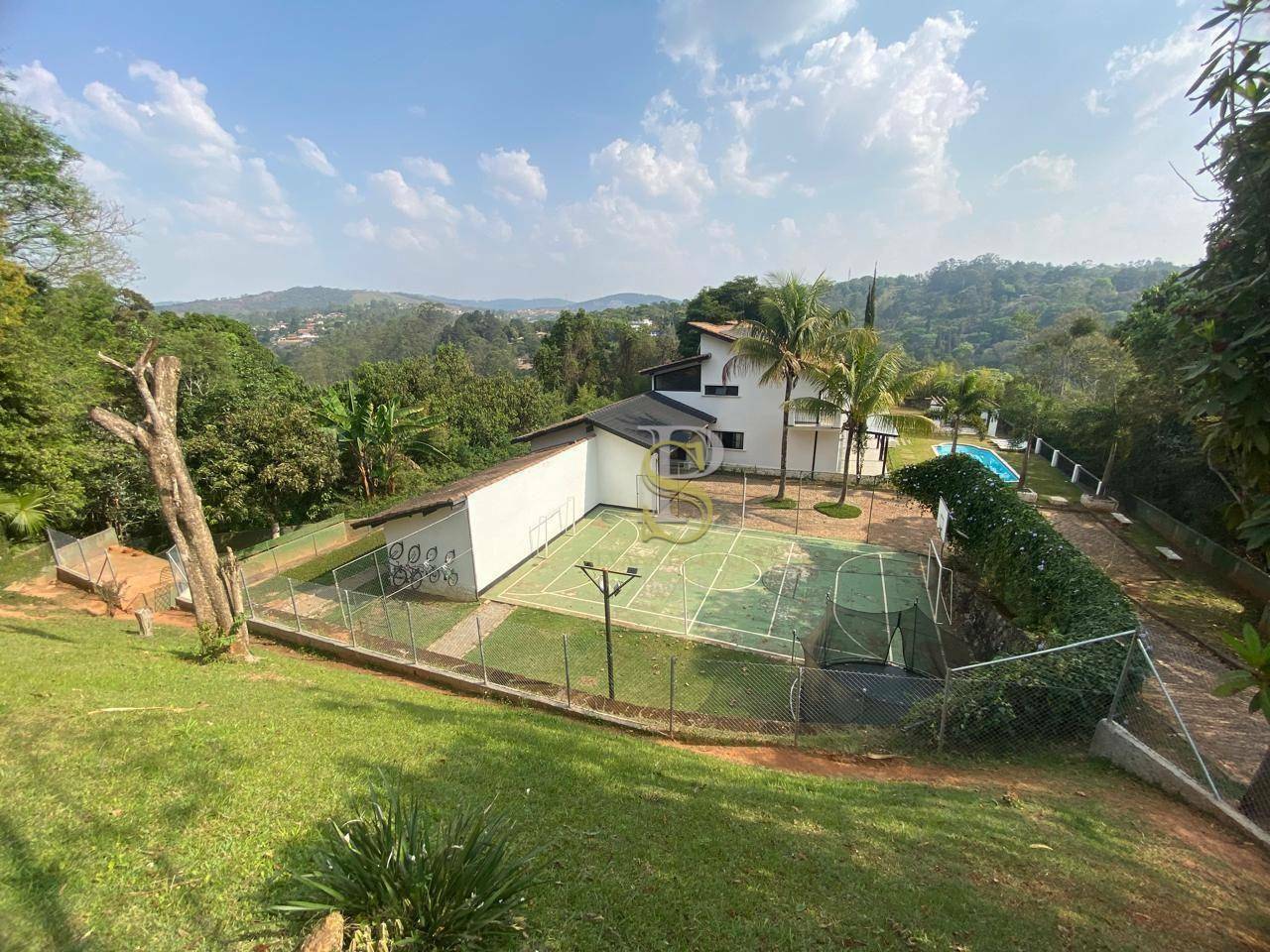 Casa de Condomínio à venda com 4 quartos, 561m² - Foto 3