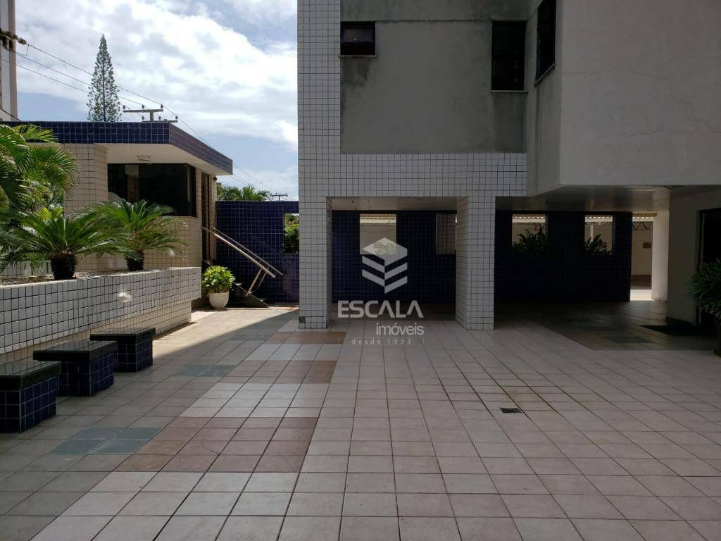 Apartamento à venda com 2 quartos, 67m² - Foto 42