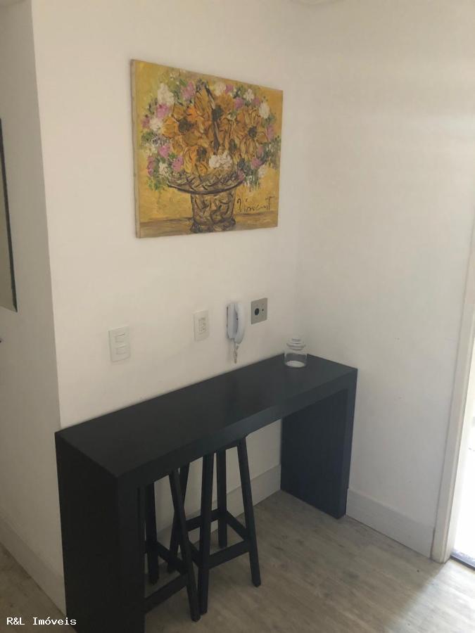 Apartamento à venda com 2 quartos, 64m² - Foto 9