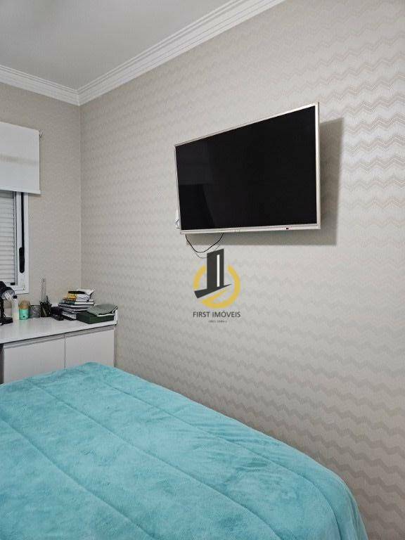 Apartamento à venda com 2 quartos, 72m² - Foto 7