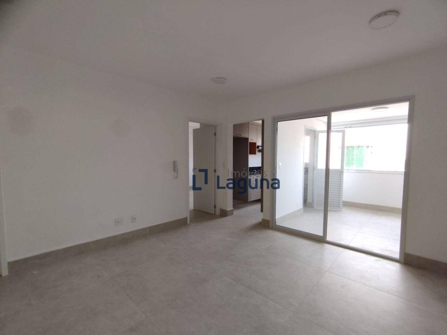 Apartamento para alugar com 1 quarto, 65m² - Foto 1