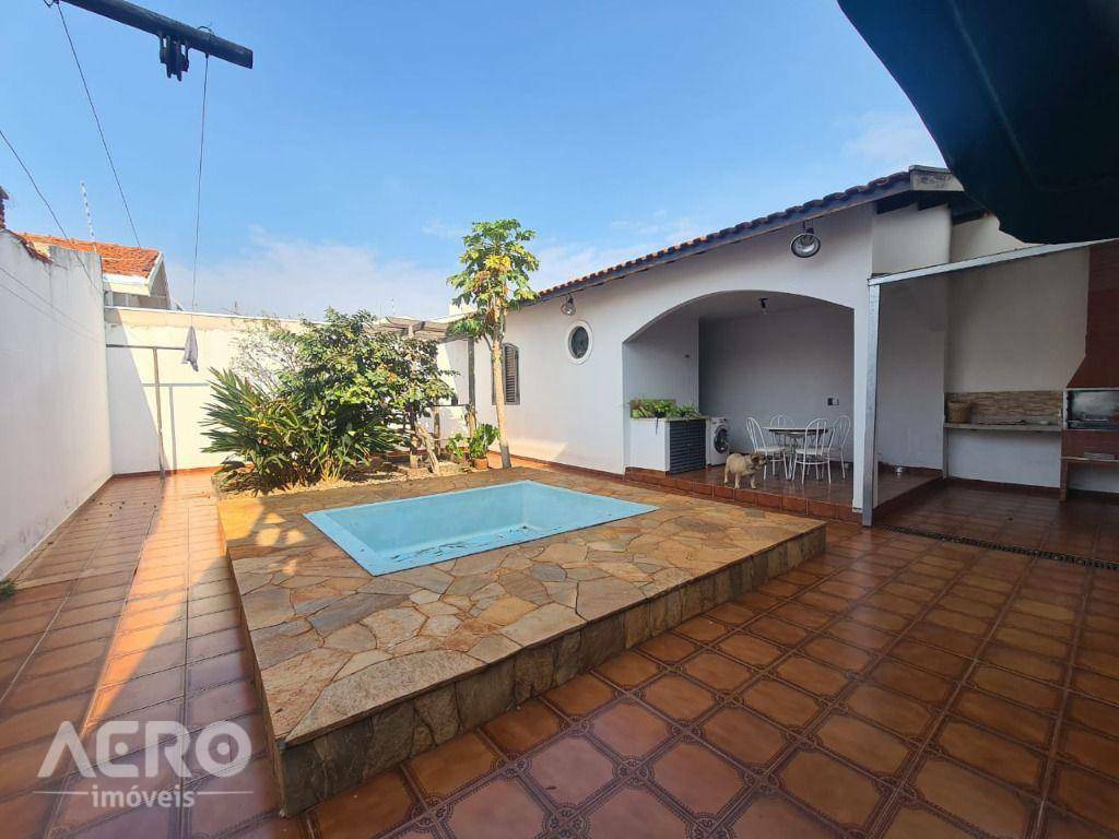 Casa à venda com 3 quartos, 246m² - Foto 15