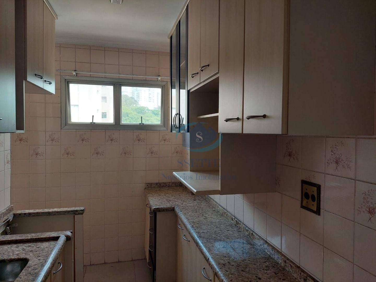 Apartamento para alugar com 2 quartos, 55m² - Foto 11