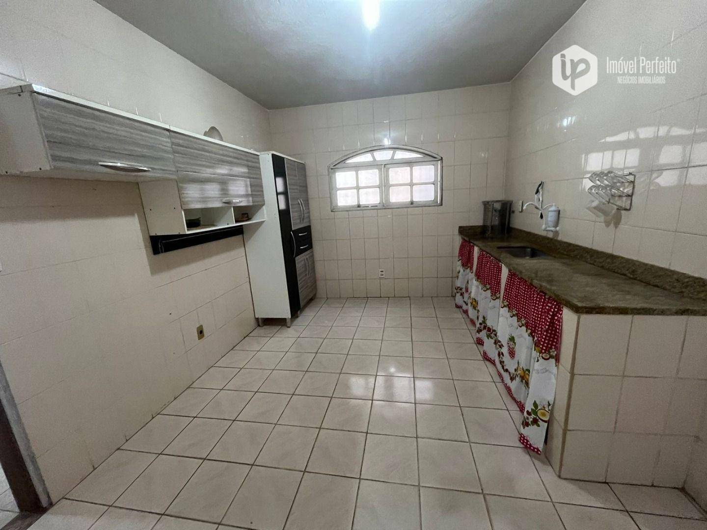 Casa para alugar com 3 quartos, 100m² - Foto 12