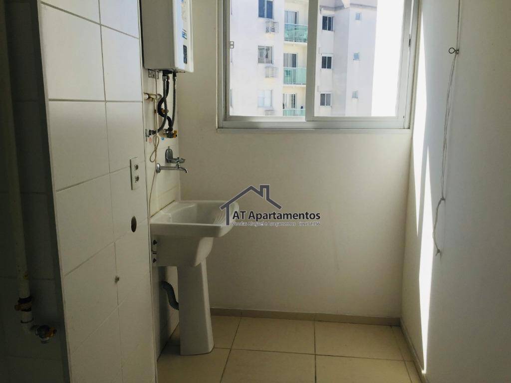 Apartamento à venda com 2 quartos, 58m² - Foto 7