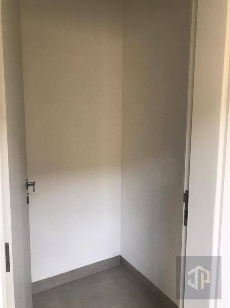 Casa à venda com 3 quartos, 228m² - Foto 11