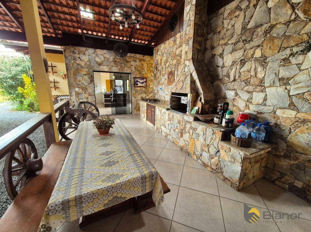 Casa à venda com 3 quartos, 240m² - Foto 17