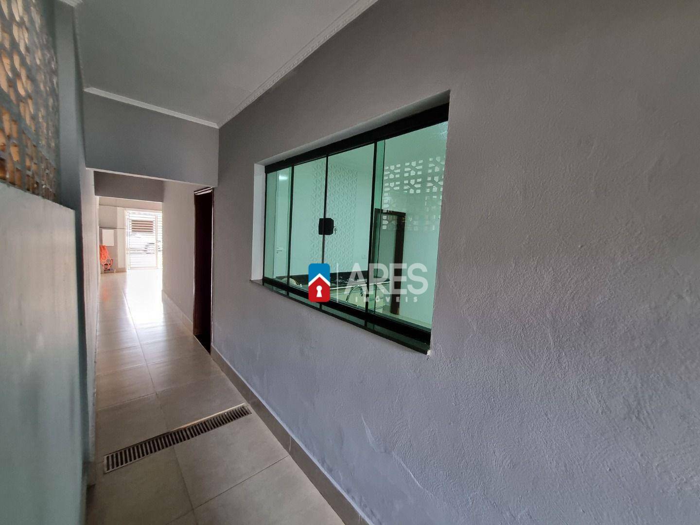Casa à venda com 2 quartos, 100m² - Foto 4