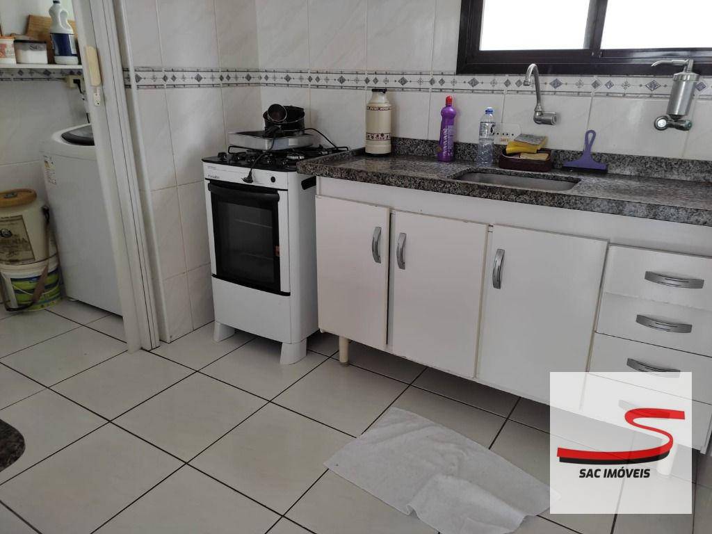 Apartamento à venda com 2 quartos, 70m² - Foto 5