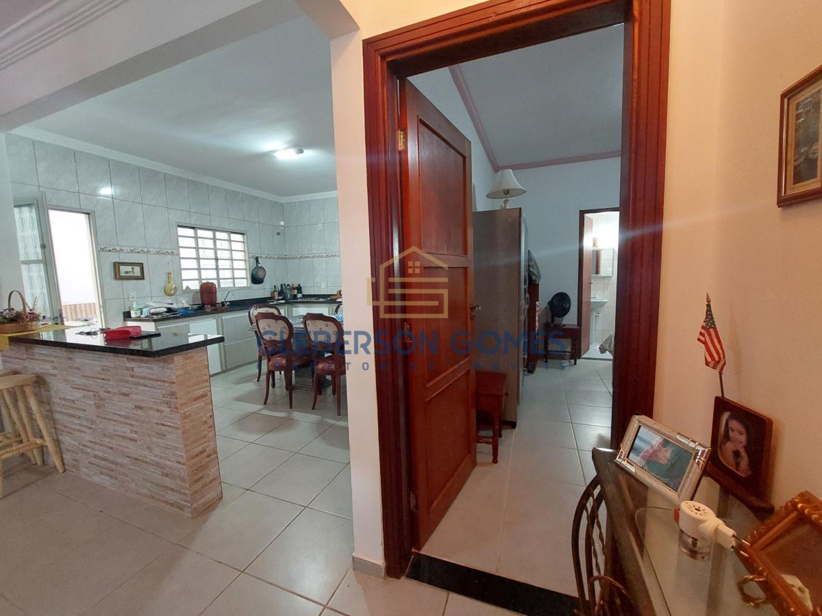 Casa à venda com 4 quartos, 360m² - Foto 6