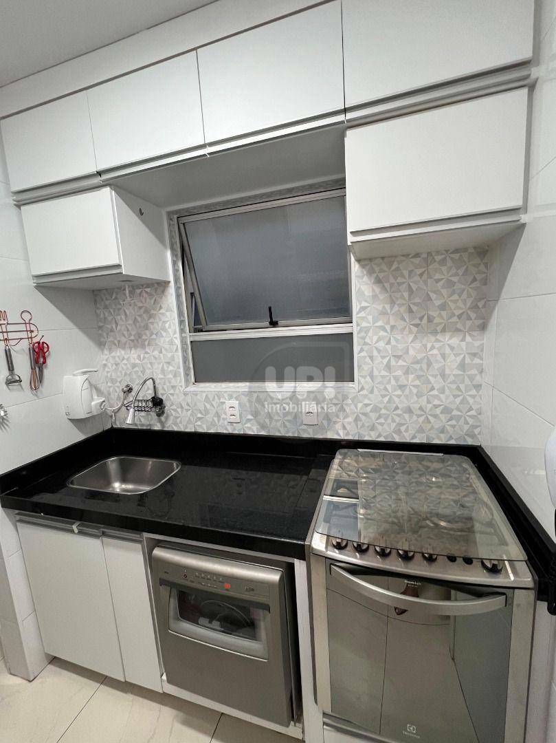 Apartamento à venda com 2 quartos, 48m² - Foto 2