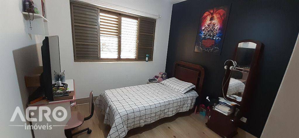 Casa, 6 quartos, 298 m² - Foto 11