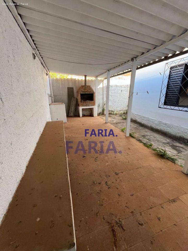 Casa à venda com 3 quartos, 180m² - Foto 12