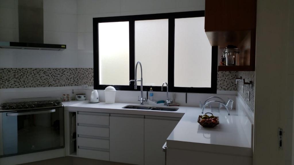 Apartamento à venda com 3 quartos, 240m² - Foto 6