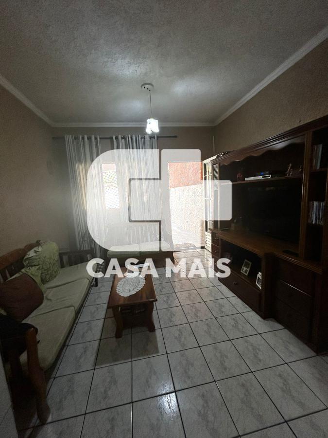 Casa à venda com 6 quartos, 250m² - Foto 6