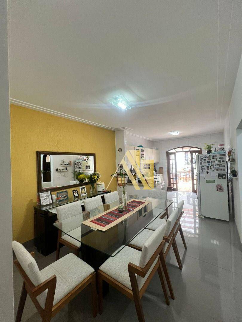 Casa à venda com 3 quartos, 235m² - Foto 16