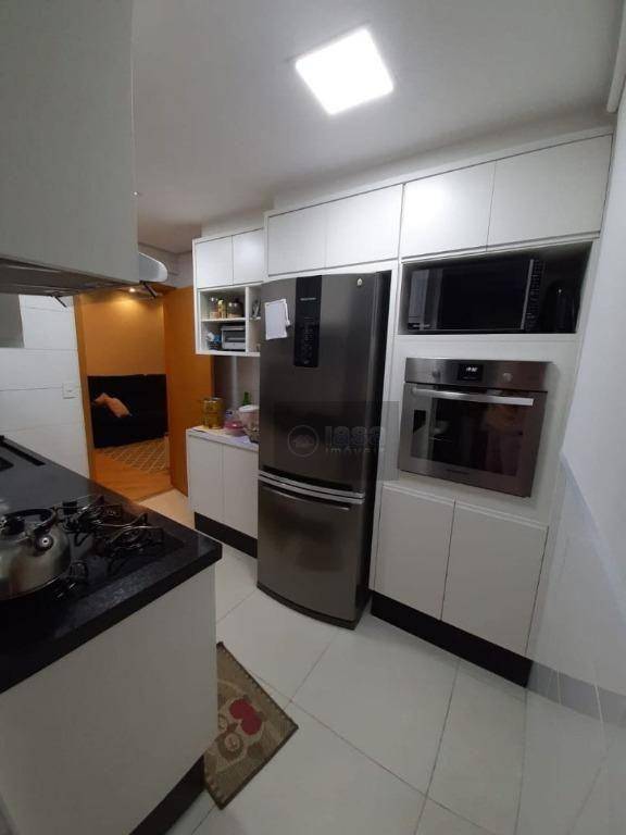 Apartamento à venda com 2 quartos, 78m² - Foto 5