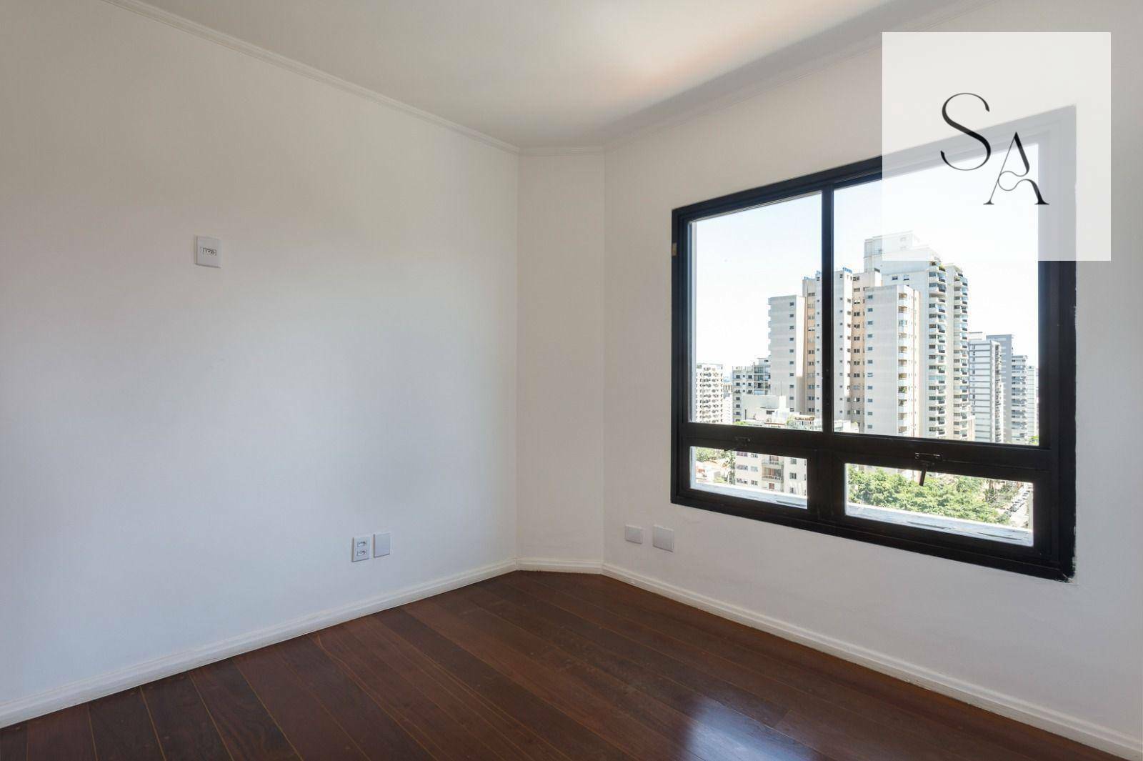 Cobertura à venda com 4 quartos, 305m² - Foto 35