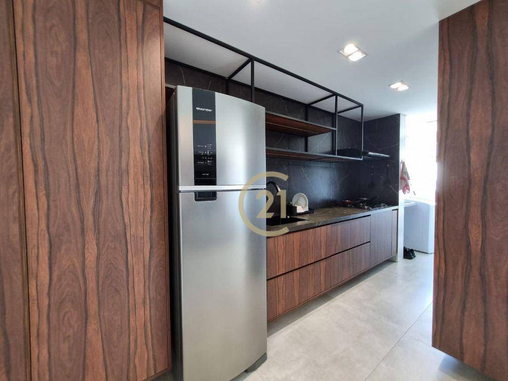 Apartamento à venda com 3 quartos, 106m² - Foto 8