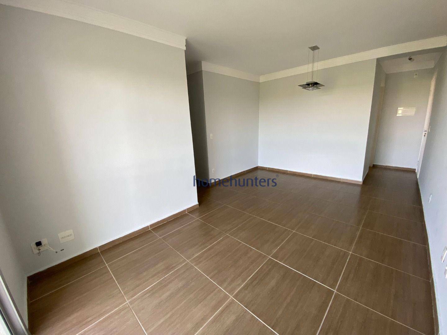 Apartamento à venda com 2 quartos, 62m² - Foto 4