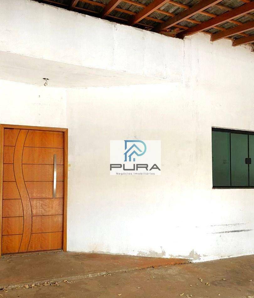 Casa à venda com 2 quartos, 120m² - Foto 2