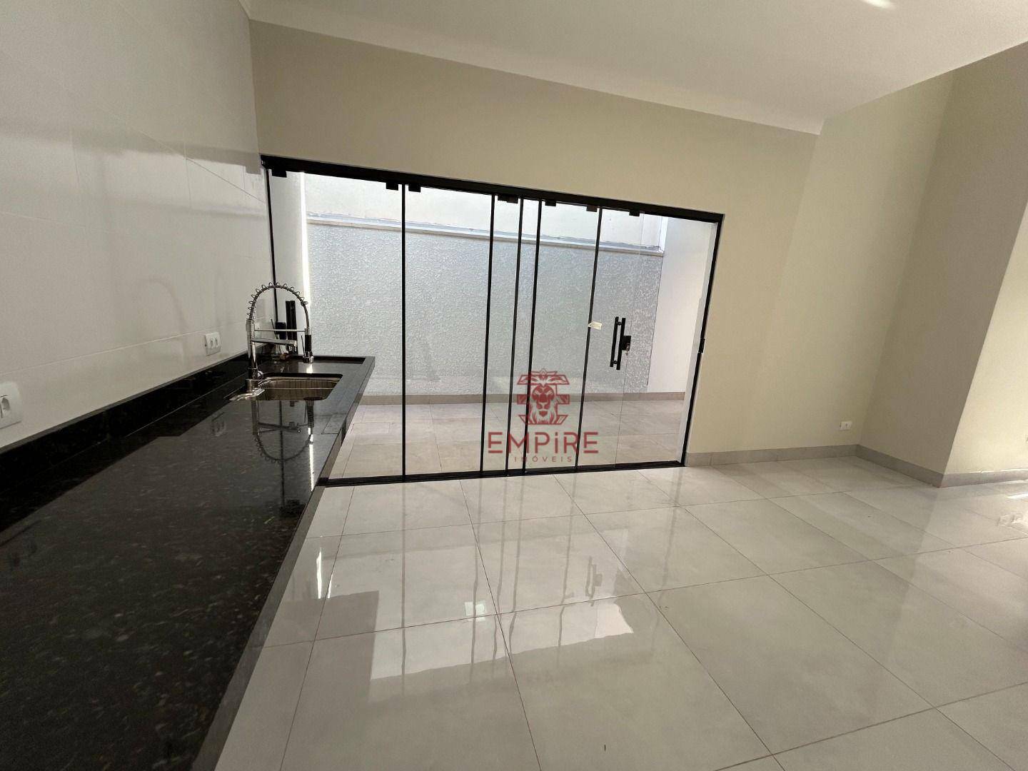 Casa à venda com 3 quartos, 99m² - Foto 7