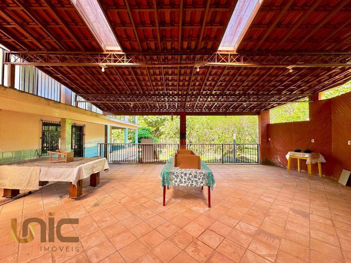 Casa de Condomínio à venda com 4 quartos, 240m² - Foto 33