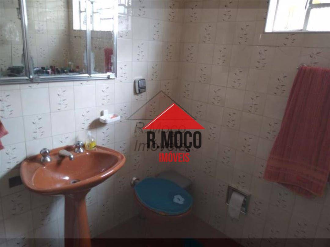 Casa à venda com 3 quartos, 300m² - Foto 12