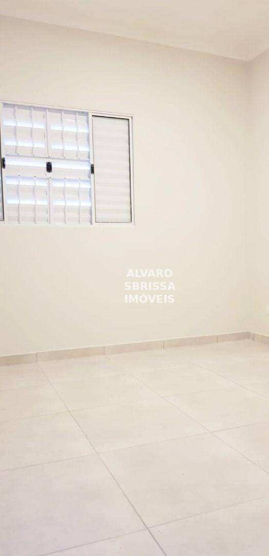 Casa à venda com 3 quartos, 81m² - Foto 7