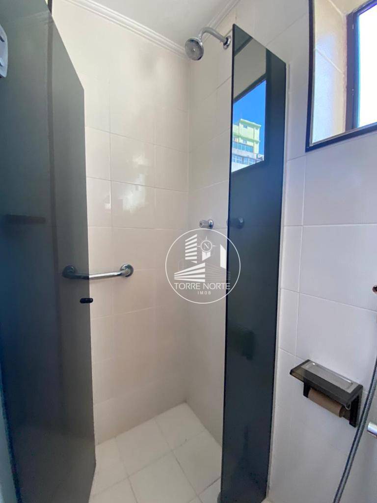 Apartamento à venda com 3 quartos, 144m² - Foto 12