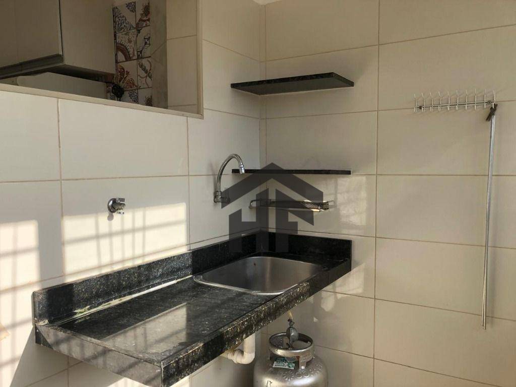 Apartamento para alugar com 3 quartos, 103m² - Foto 13