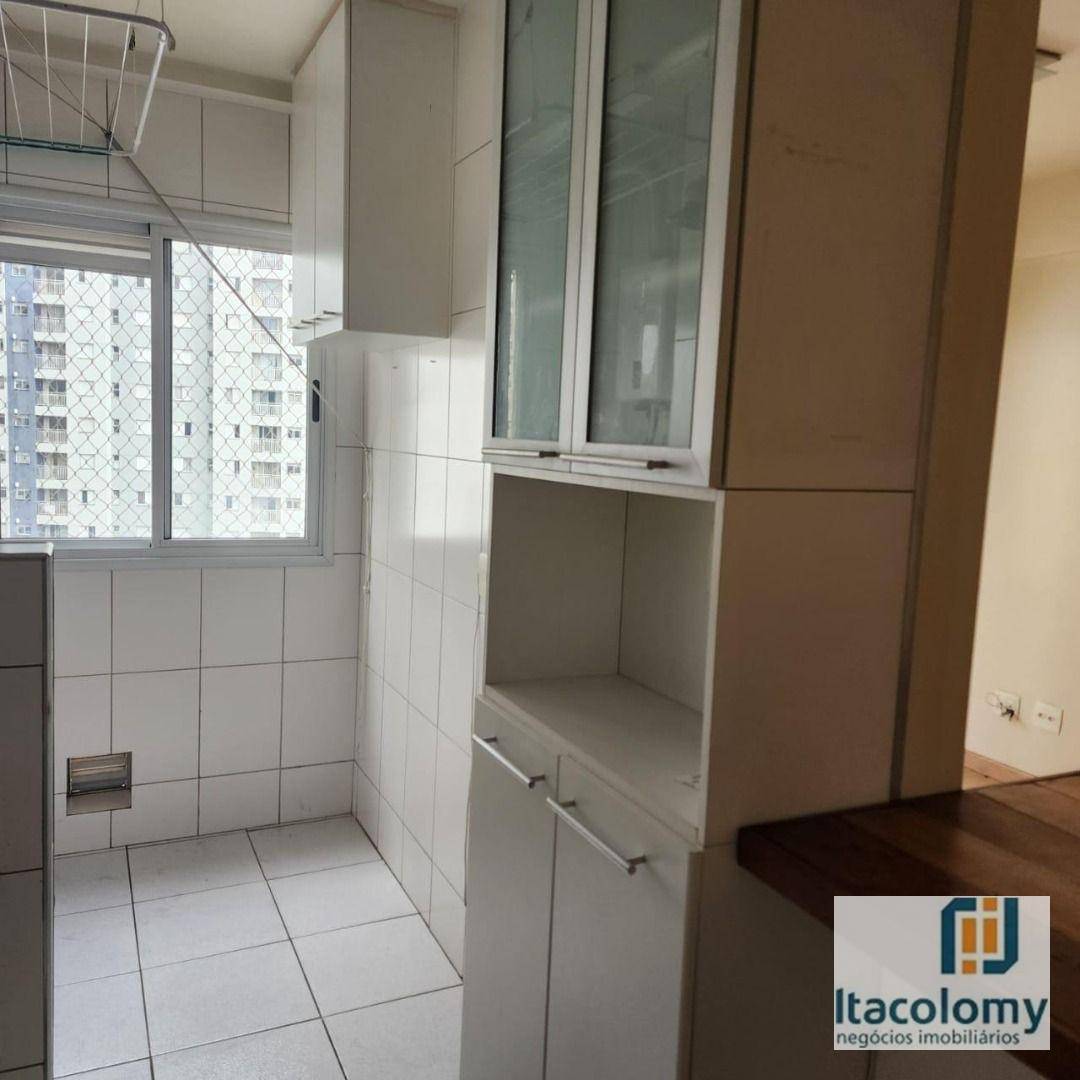 Apartamento à venda com 2 quartos, 57m² - Foto 13