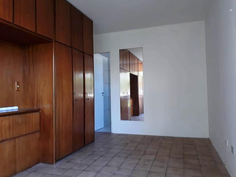 Apartamento à venda com 3 quartos, 132m² - Foto 9