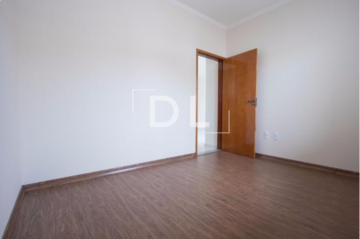 Casa à venda com 3 quartos, 121m² - Foto 13