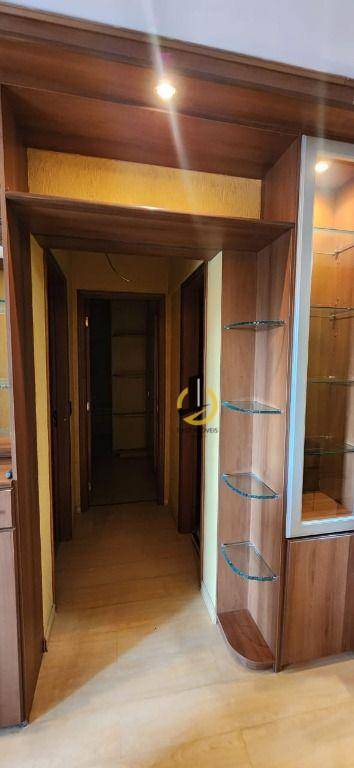 Apartamento à venda com 2 quartos, 53m² - Foto 13