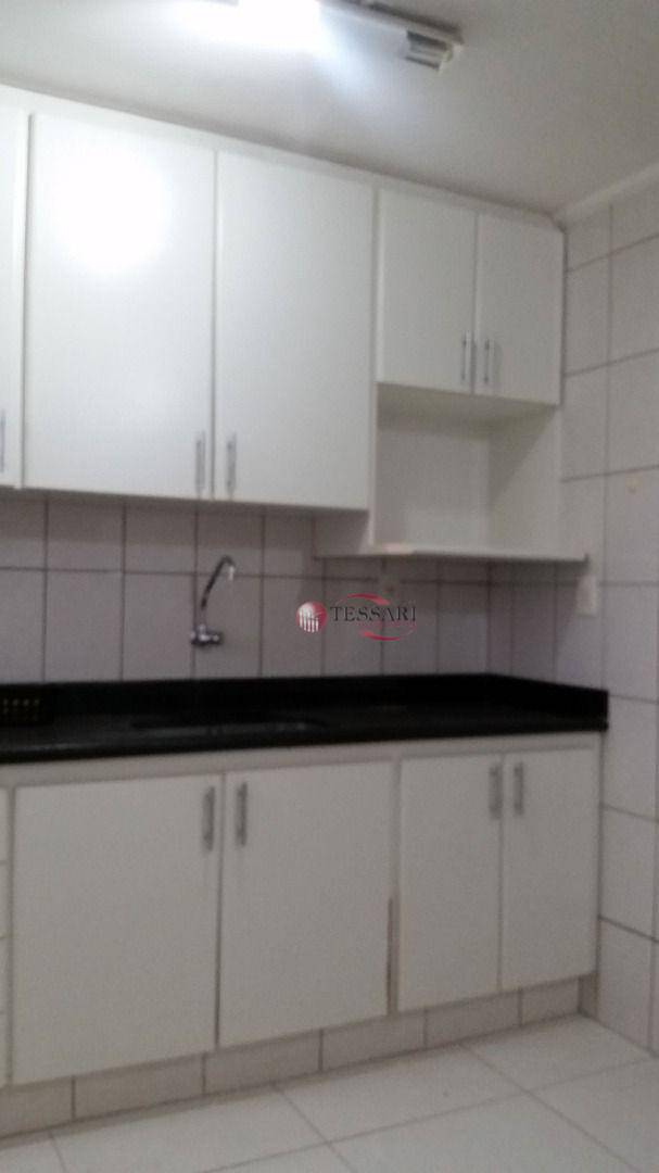 Apartamento para alugar com 3 quartos, 95m² - Foto 10