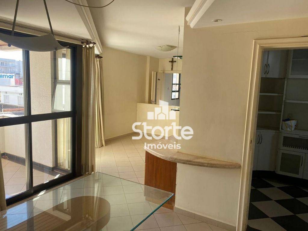 Apartamento à venda com 3 quartos, 110m² - Foto 1