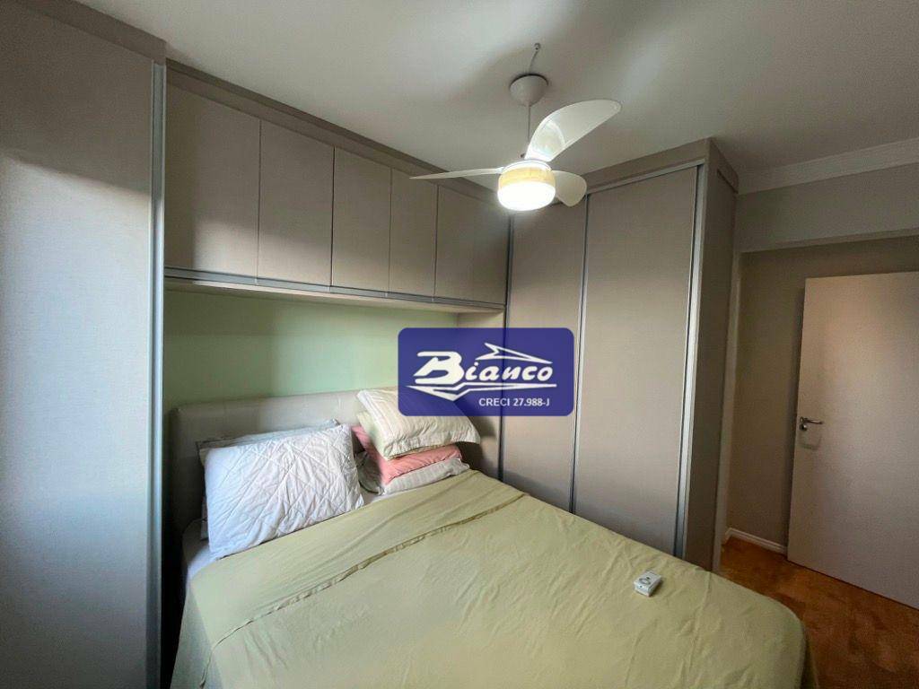 Apartamento à venda com 2 quartos, 64m² - Foto 16