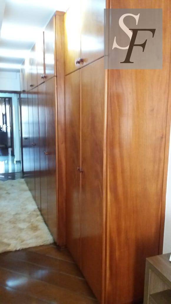 Apartamento à venda com 4 quartos, 212m² - Foto 19