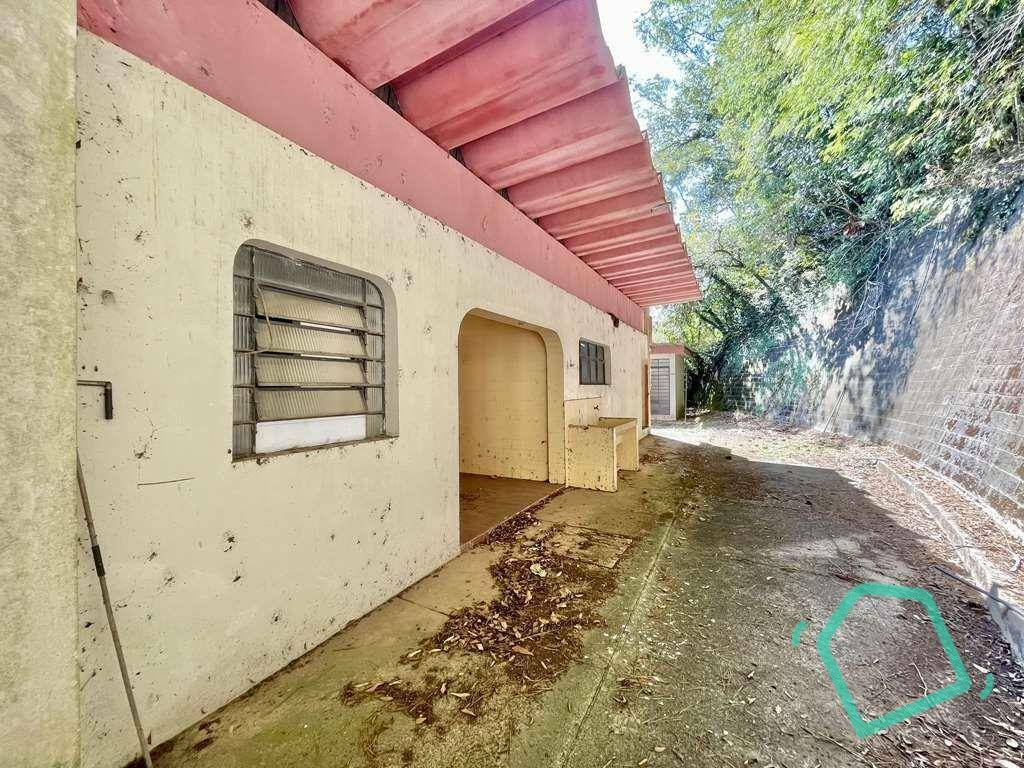 Casa à venda e aluguel com 4 quartos, 700m² - Foto 31