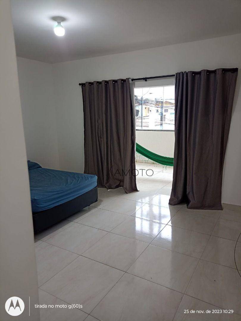 Sobrado à venda com 3 quartos, 300m² - Foto 1