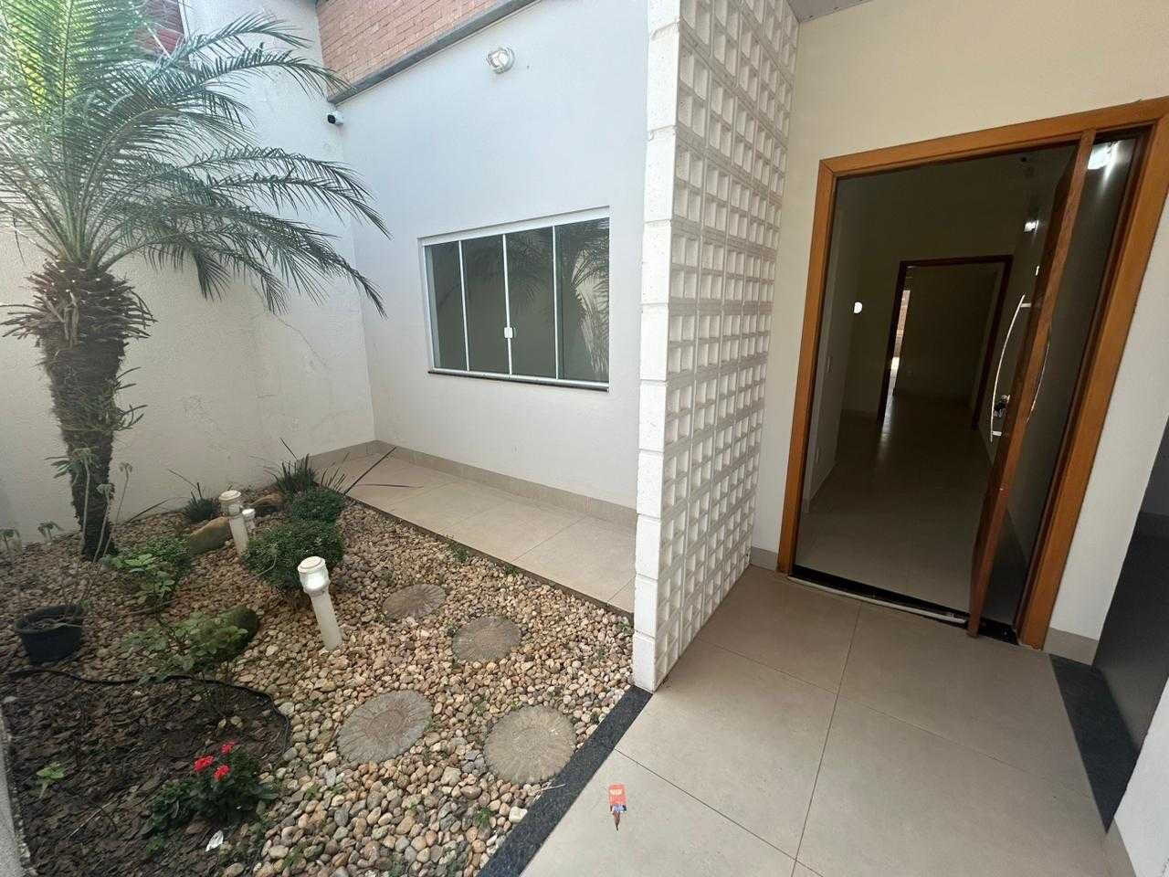 Casa para alugar com 3 quartos, 190m² - Foto 1