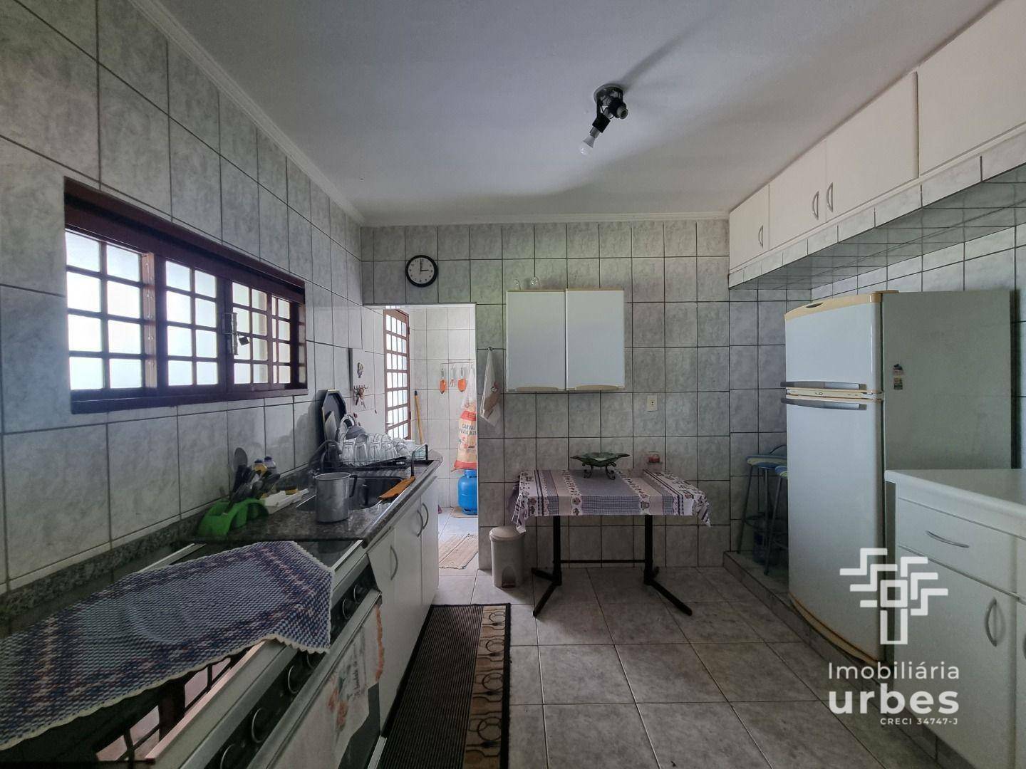 Chácara à venda com 5 quartos, 198m² - Foto 26