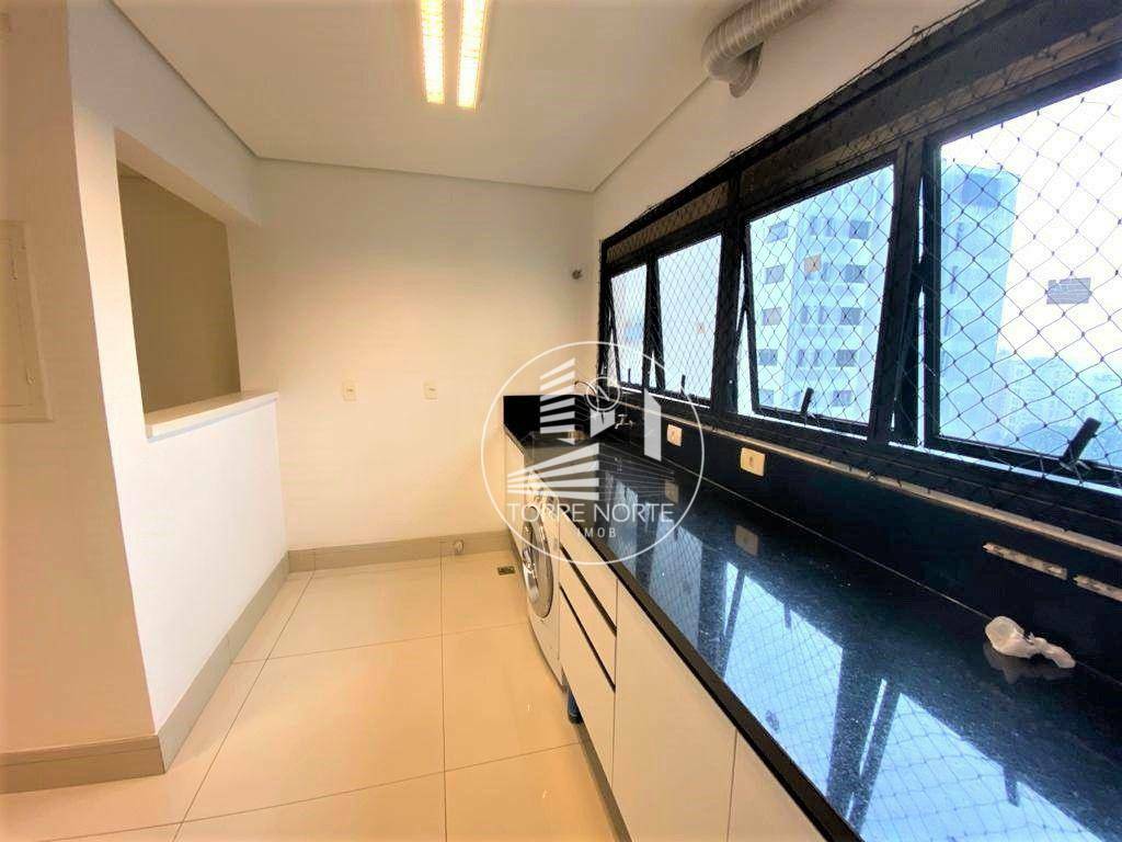 Apartamento à venda com 3 quartos, 128m² - Foto 11