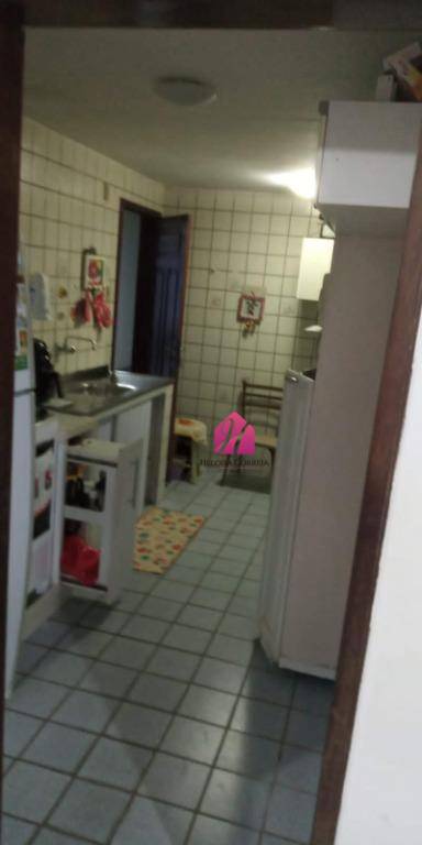 Apartamento à venda com 3 quartos, 76m² - Foto 2