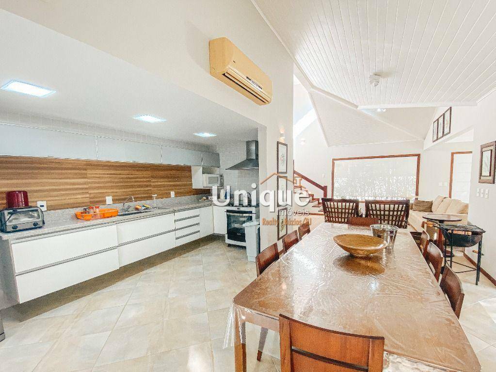 Casa de Condomínio à venda com 4 quartos, 240m² - Foto 5