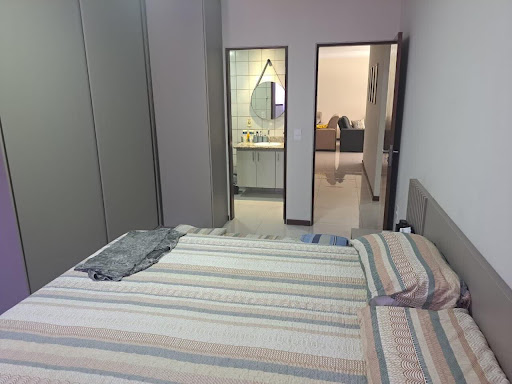 Apartamento à venda com 3 quartos, 130m² - Foto 4