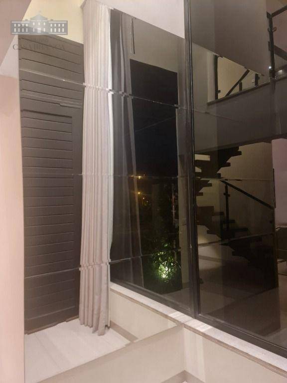 Sobrado à venda com 3 quartos, 240m² - Foto 18