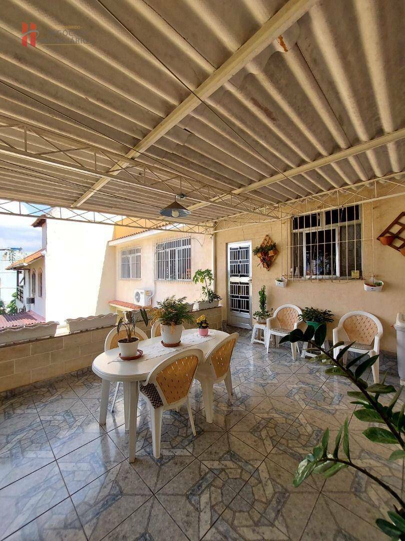 Casa à venda com 3 quartos, 350m² - Foto 19